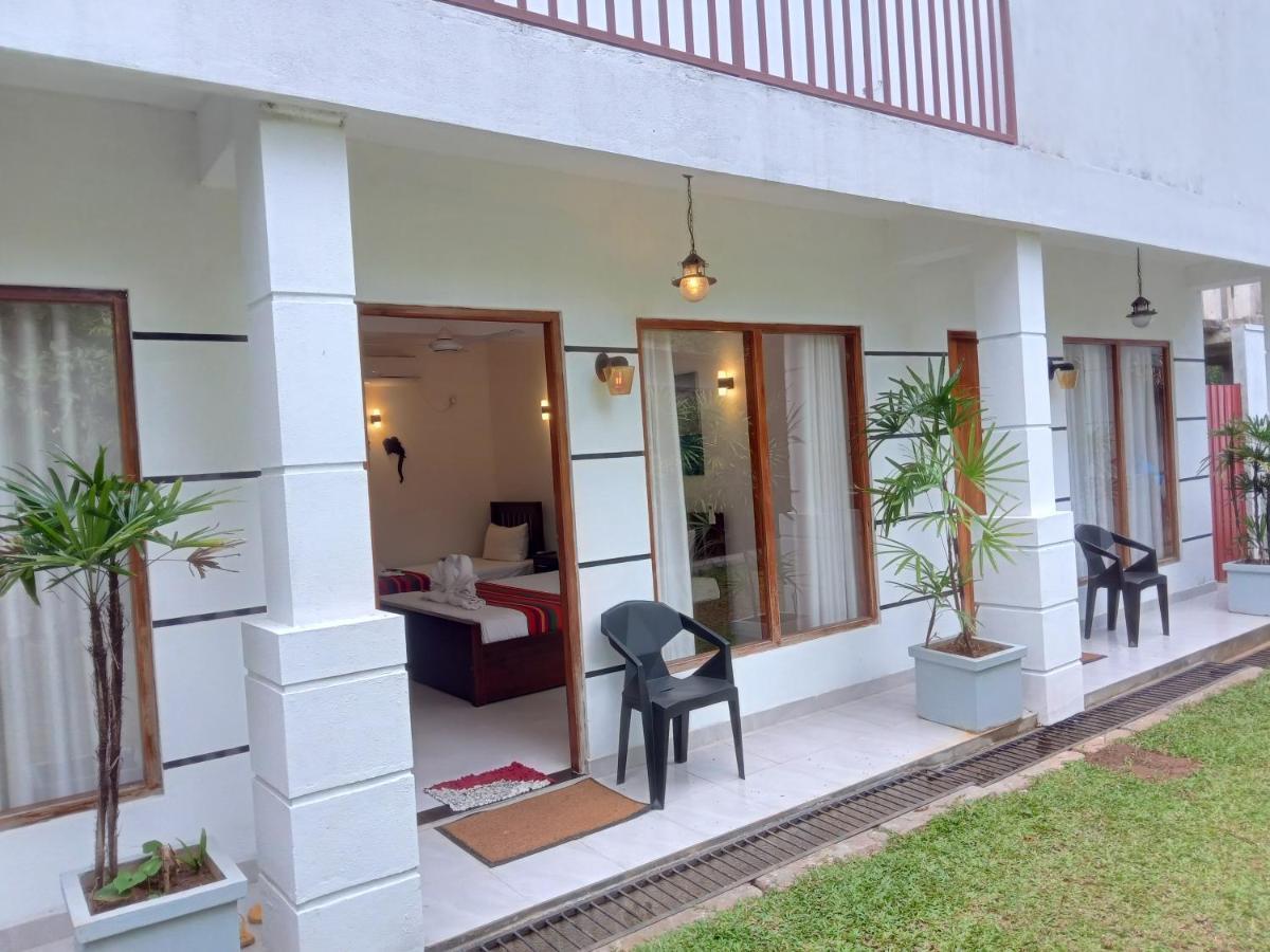 Elephant Park Family Bungalow Udawalawe Exterior photo